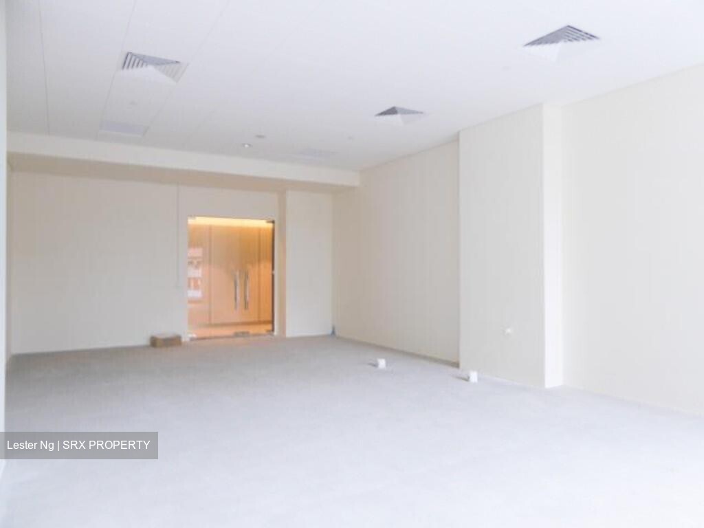 Sbf Center (D1), Retail #328575331